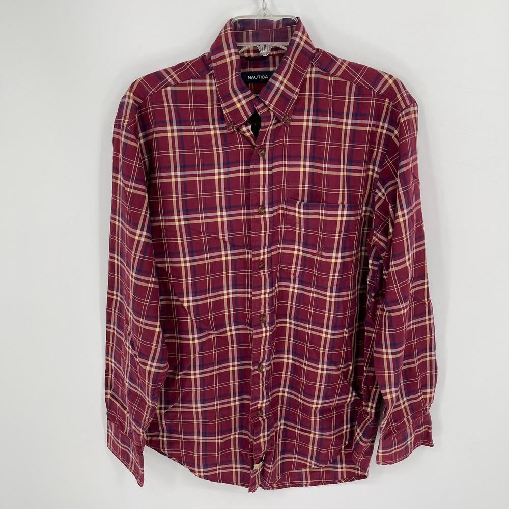 Nautica Men's Red Plaid Traveler Twill Button Down Shirt Size Medium